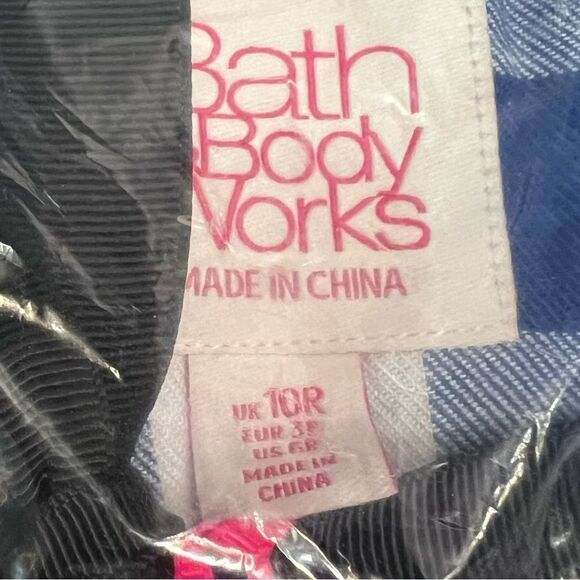 Bath & Body Works Blue and White Gingham Flannel Pajama in Size 10R. NWT! - Picture 9 of 11
